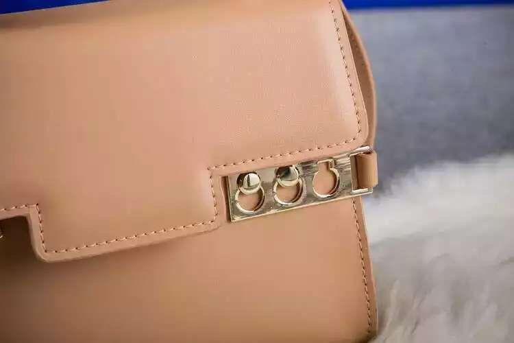 Delvaux tempete Mini D3222 Apricot