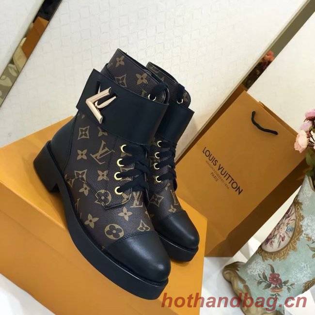 Louis Vuitton WONDERLAND FLAT RANGER LV909SY brown