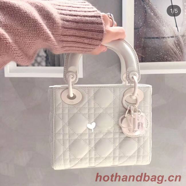 Dior ULTRAMATTE LADY DIOR-TAS M0505O white