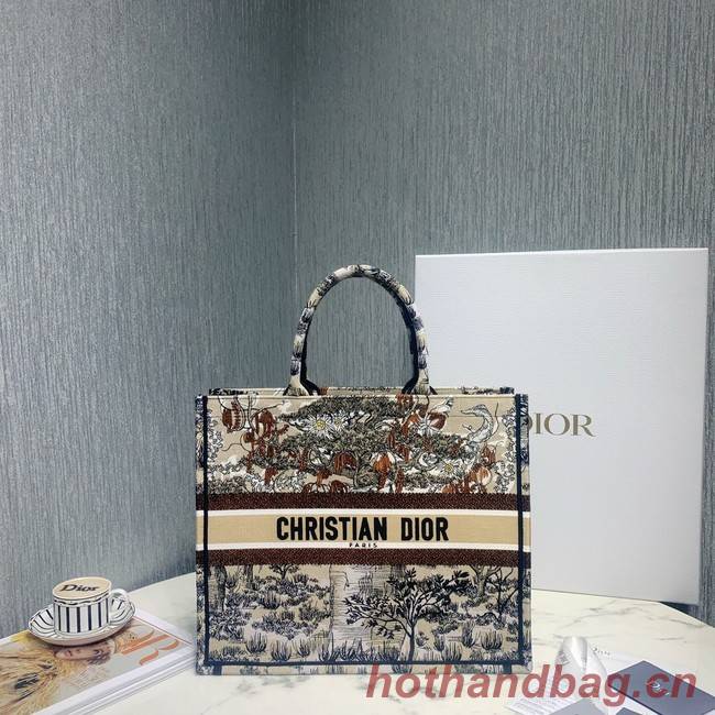 SMALL DIOR BOOK TOTE Embroidered M1296-1