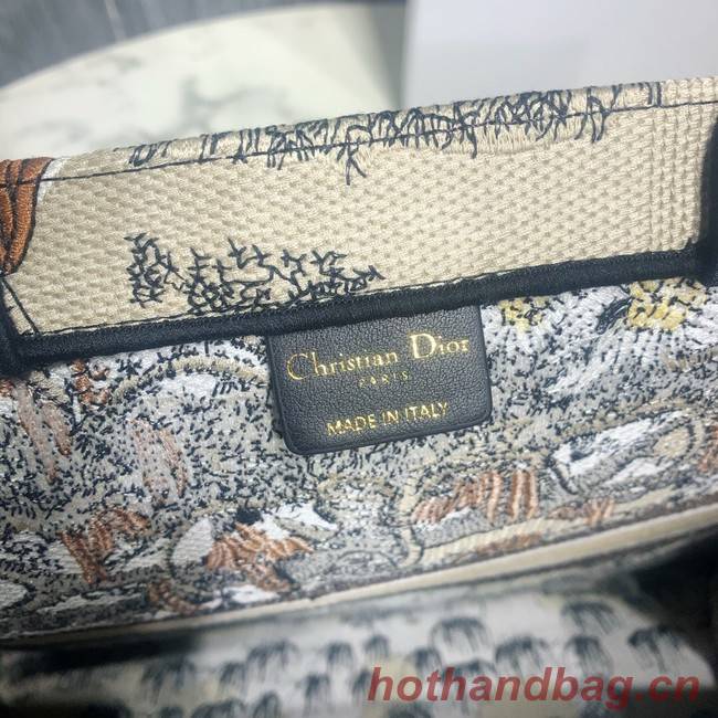 SMALL DIOR BOOK TOTE Embroidered M1296-1