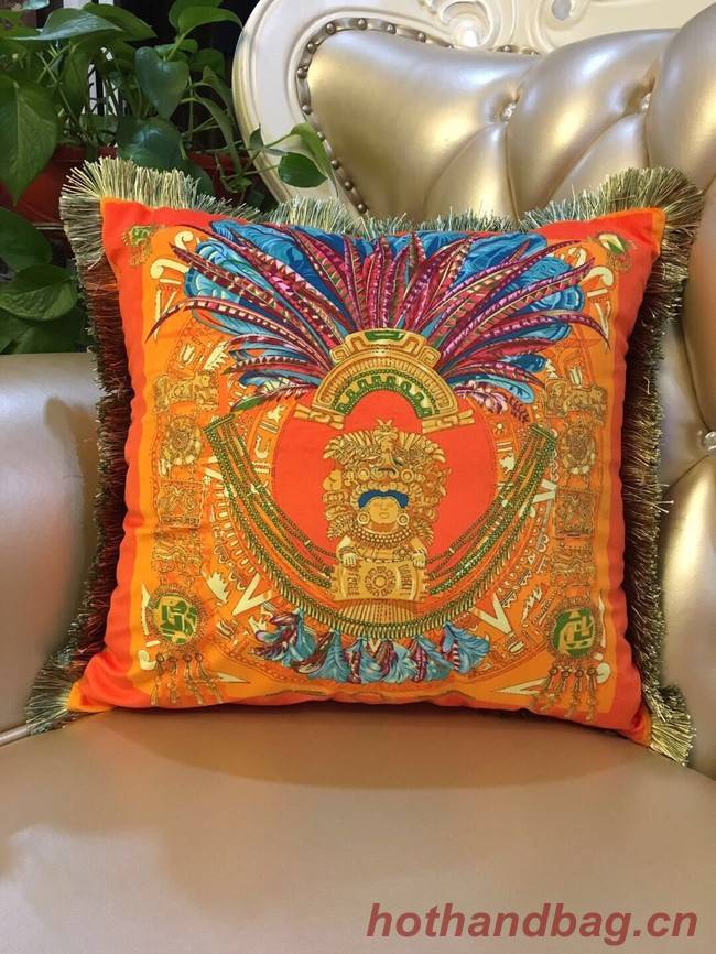 Hermes pillow H3695-4