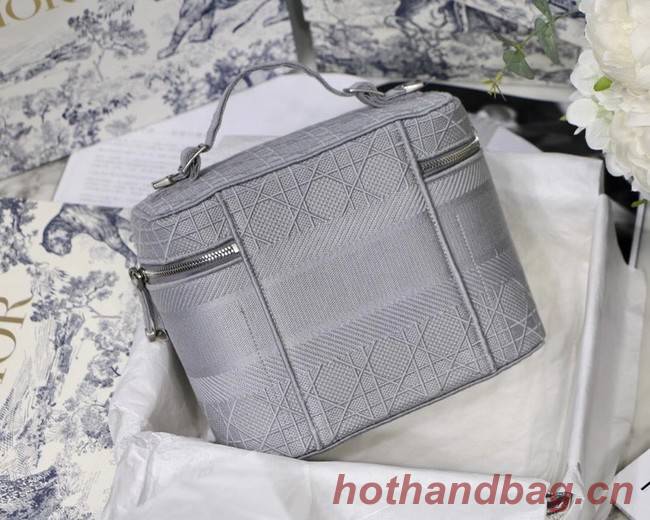 Dior Oblique Embroidered DIORTRAVEL VANITY CASE S5480  grey