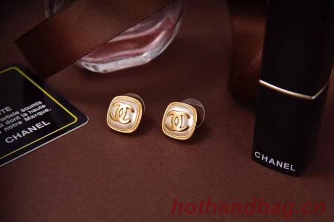 Chanel Earrings CE5923