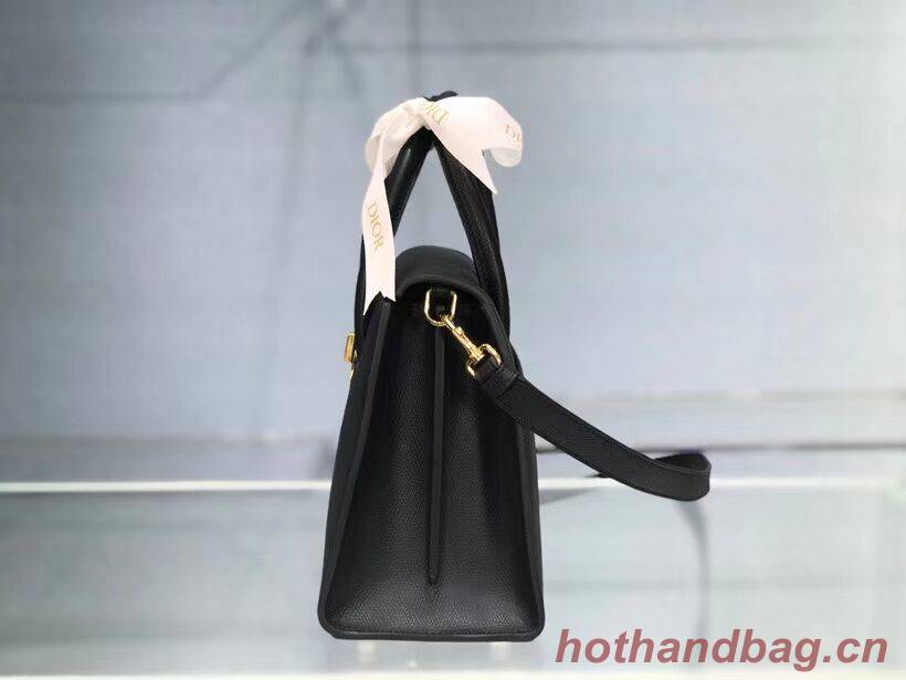 DIOR MEDIUM ST HONORE TOTE Grained Calfskin M9321UMBA black