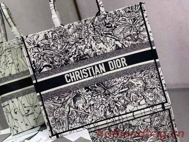 DIOR BOOK TOTE Latte Multicolor Dior Zodiac Embroidery M1286Z