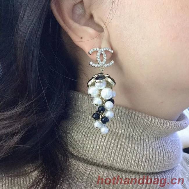 Chanel Earrings CE6010