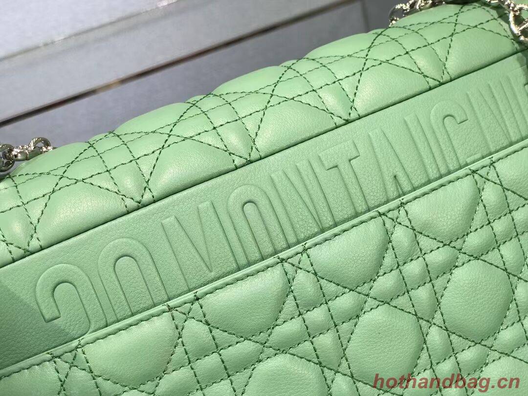 LARGE DIOR CARO BAG Soft Cannage Calfskin M9243U green