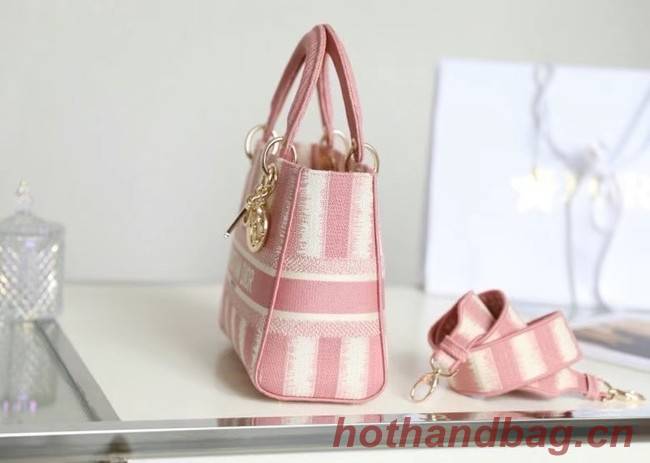 DIOR MEDIUM LADY D-LITE BAG Pink D-Stripes Embroidery M0565