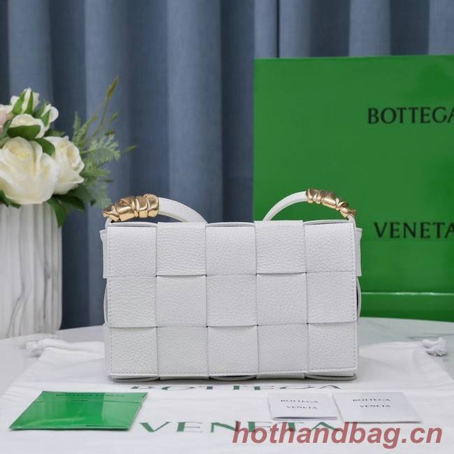 Bottega Veneta CASSETTE 666870 white