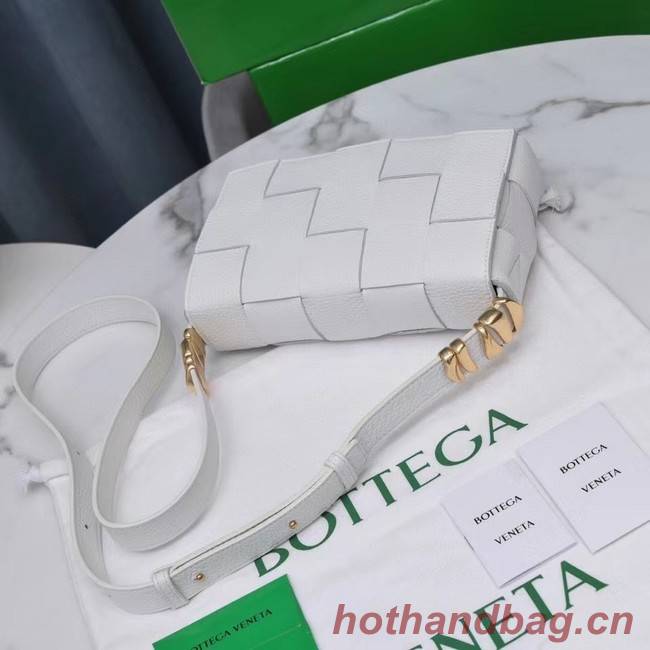 Bottega Veneta CASSETTE 666870 white