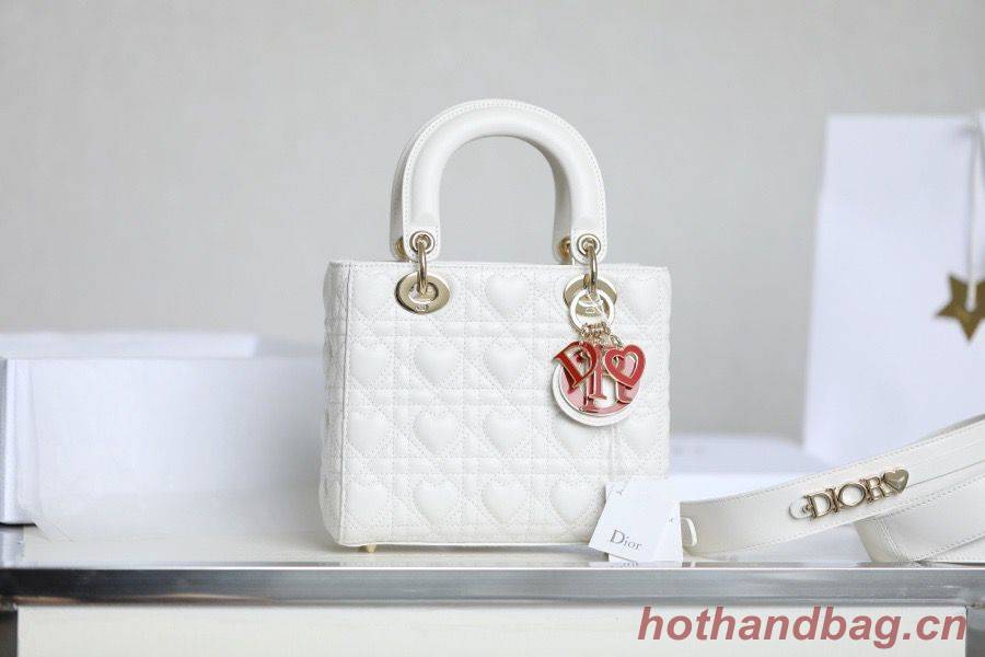 LADY DIOR MY ABCDIOR BAG Cannage Heart Original Lambskin Bag M0539O White