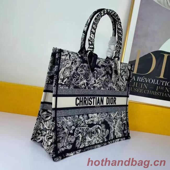 DIOR BOOK TOTE Multicolor Embroidery M1297ZR