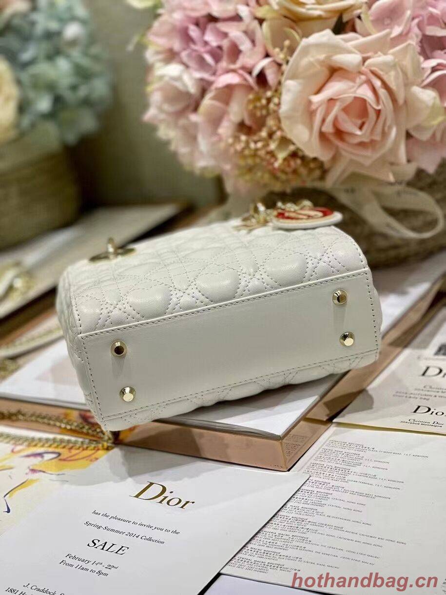 LADY DIOR MY ABCDIOR BAG Cannage Heart Original Lambskin Bag M0539O White