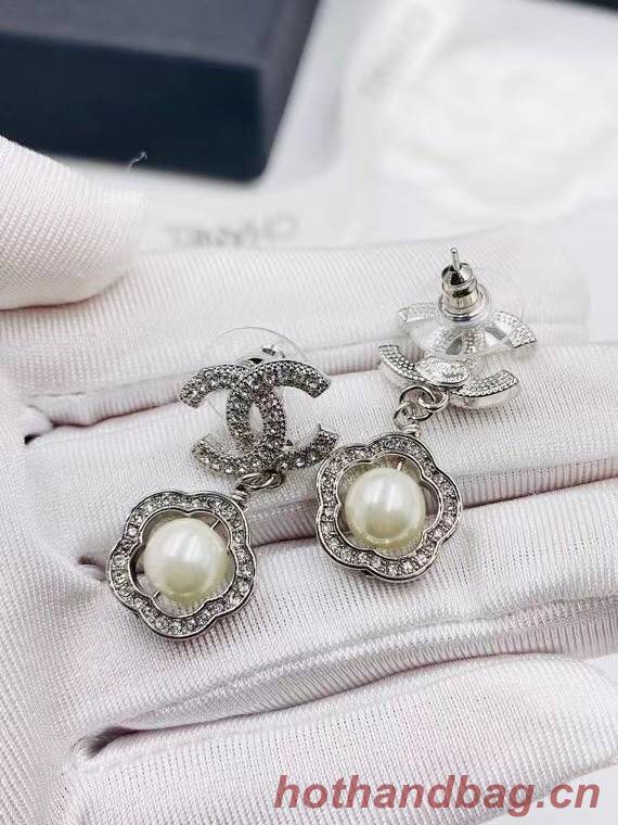 Chanel Earrings CE6900