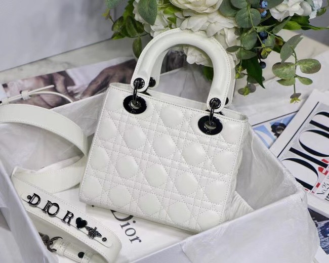 LADY DIOR MY ABCDIOR BAG Cannage Lambskin M0538I white Black-Tone