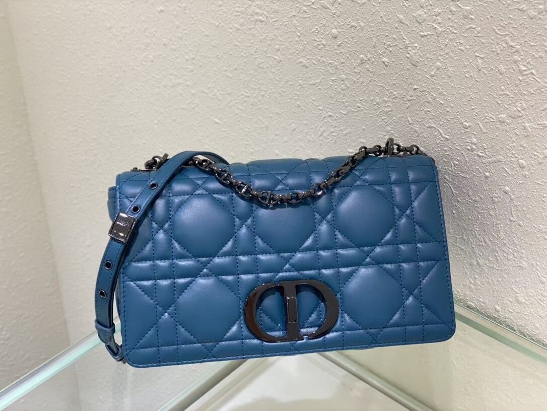 LARGE DIOR CARO BAG Gradient Cannage Lambskin M9243E blue