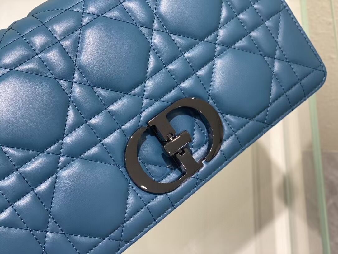 LARGE DIOR CARO BAG Gradient Cannage Lambskin M9243E blue