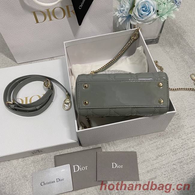 MINI LADY DIOR BAG Patent Cannage Calfskin M0566OW gray&gold