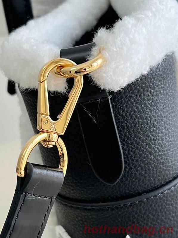 Louis Vuitton ON MY SIDE MM M58908 Black