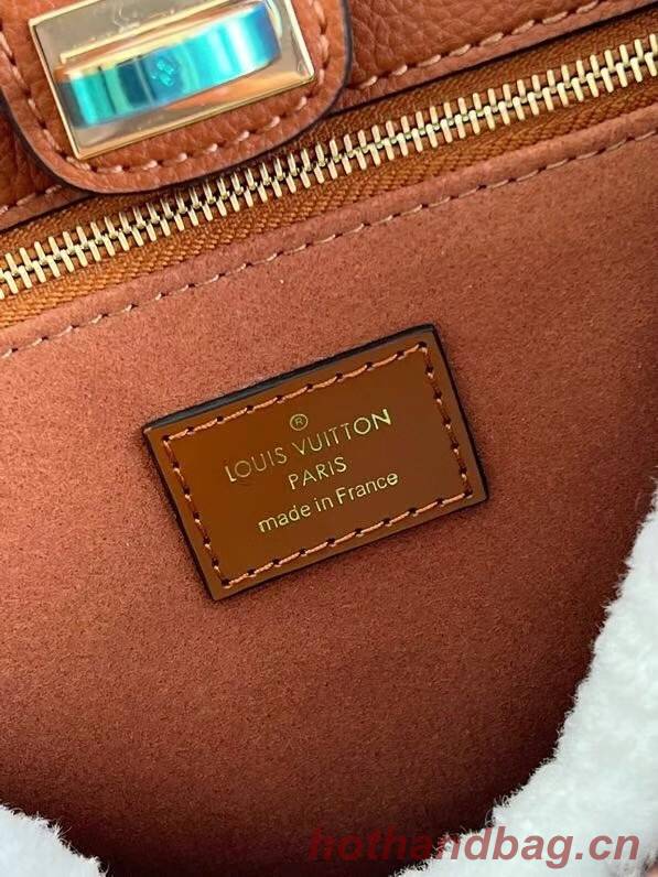 Louis Vuitton ON MY SIDE PM M58918 Caramel