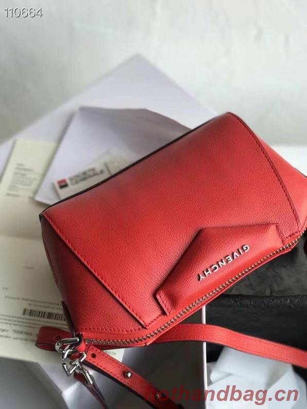 GIVENCHY Original Leather Shoulder Bag 1870 red