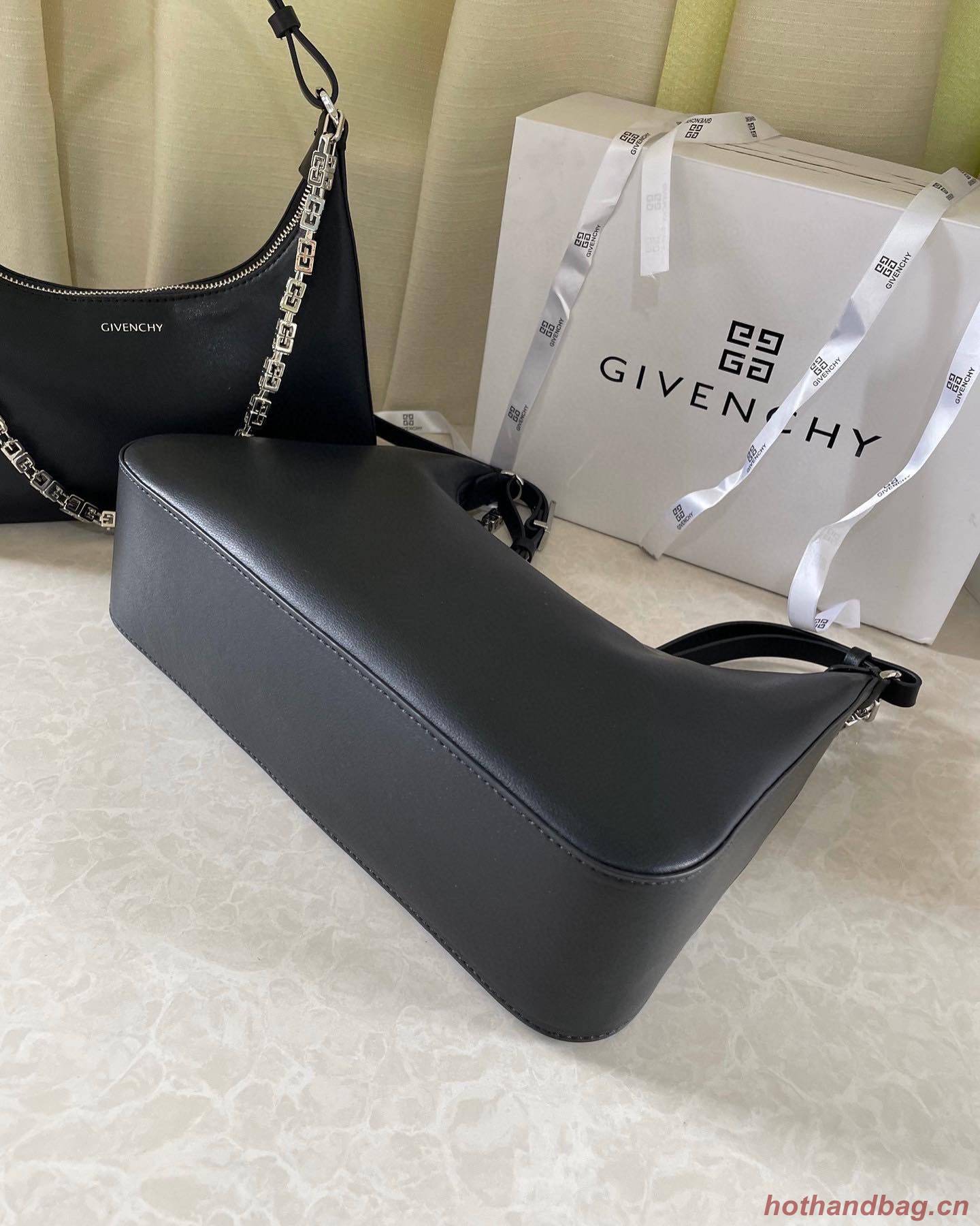 GIVENCHY Moon cut Original Leather Shoulder Bag A17300 Black