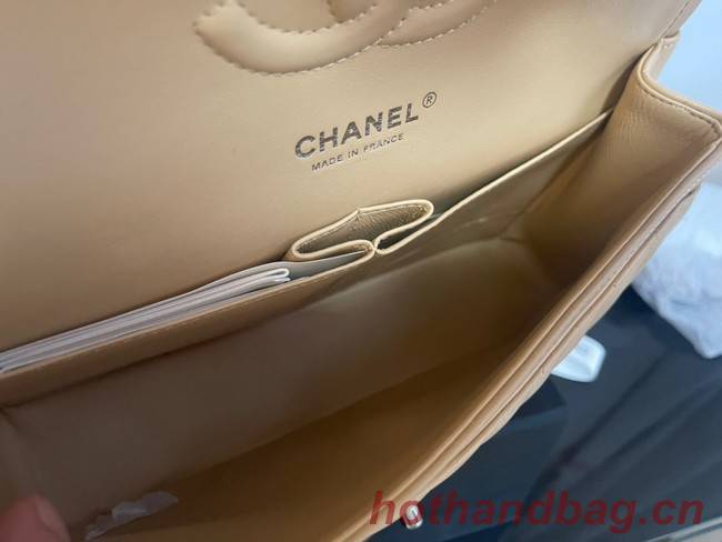 Chanel classic handbag Lambskin & gold Metal V01112 brown