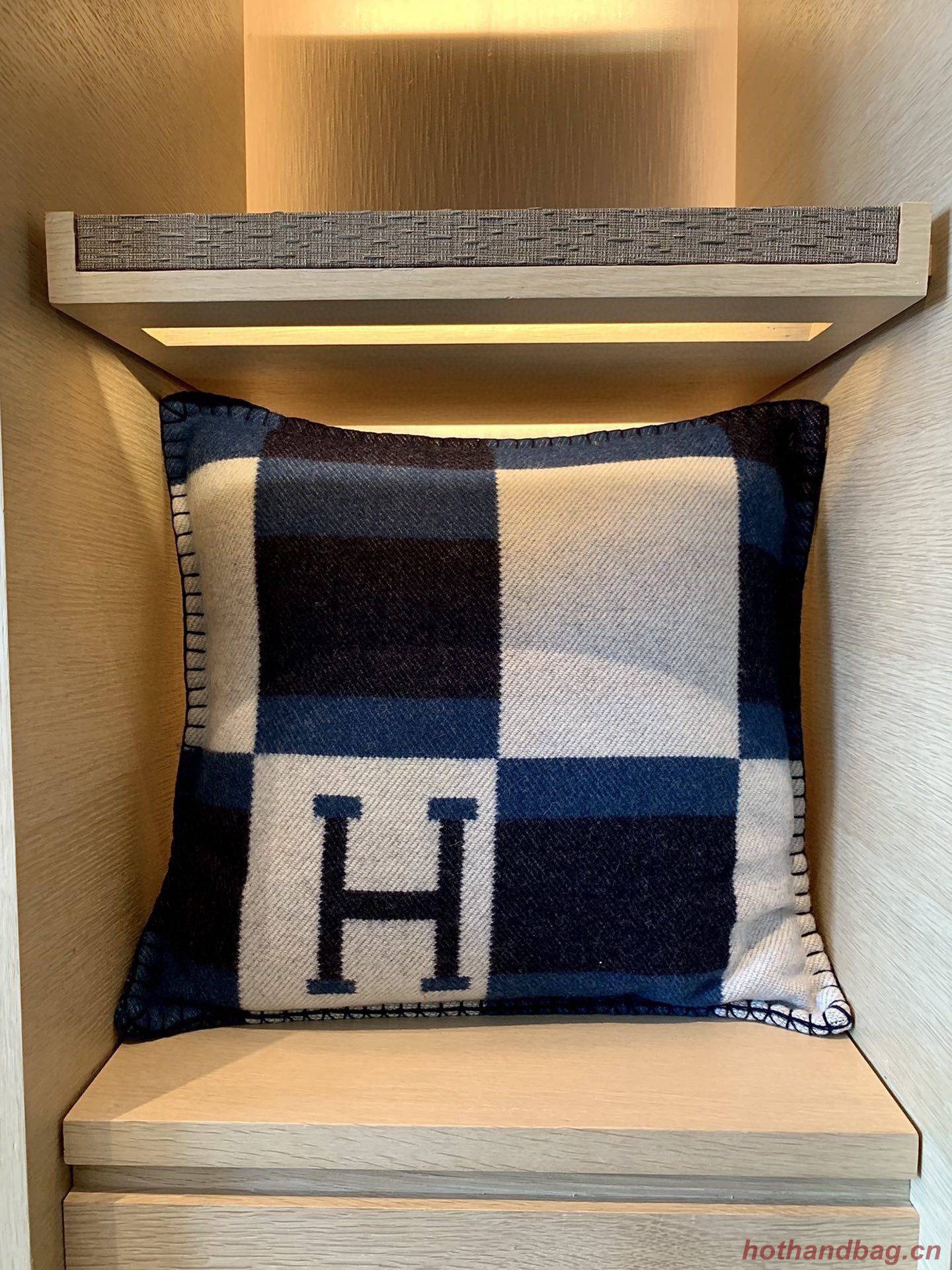 Hermes Pillow 18234 Navy