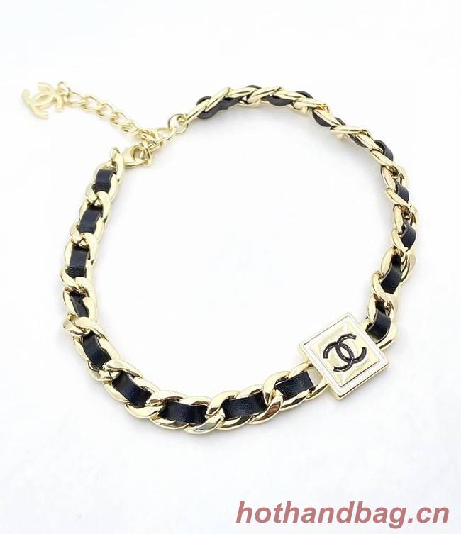 Chanel Necklace CE8026