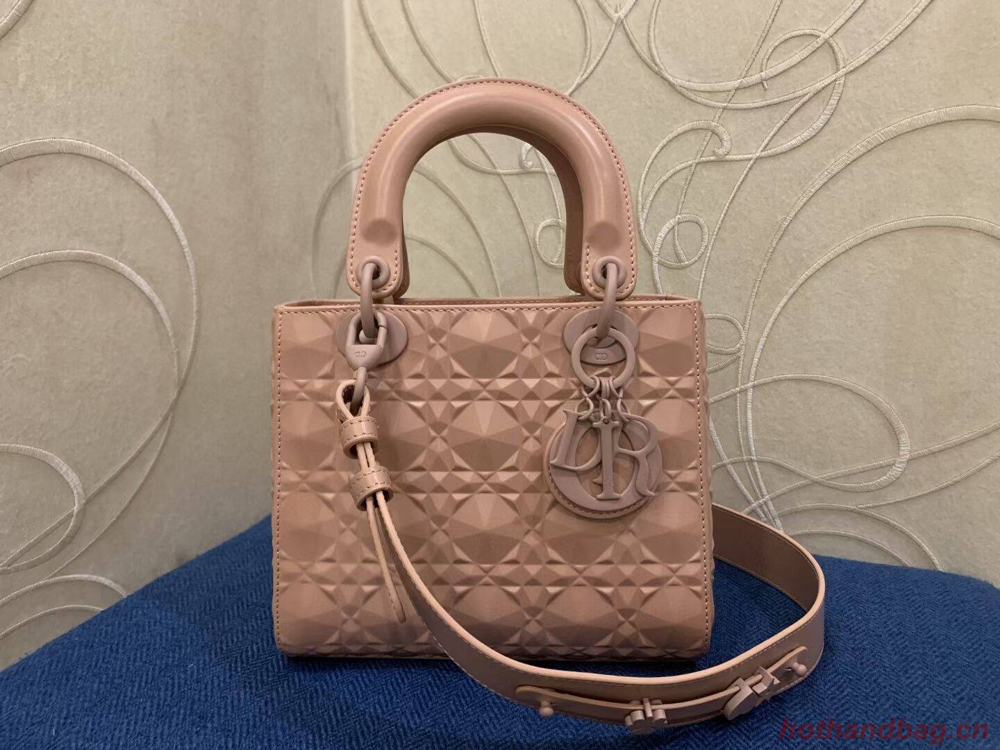 MEDIUM LADY DIOR BAG Cannage Calfskin C2813 pink