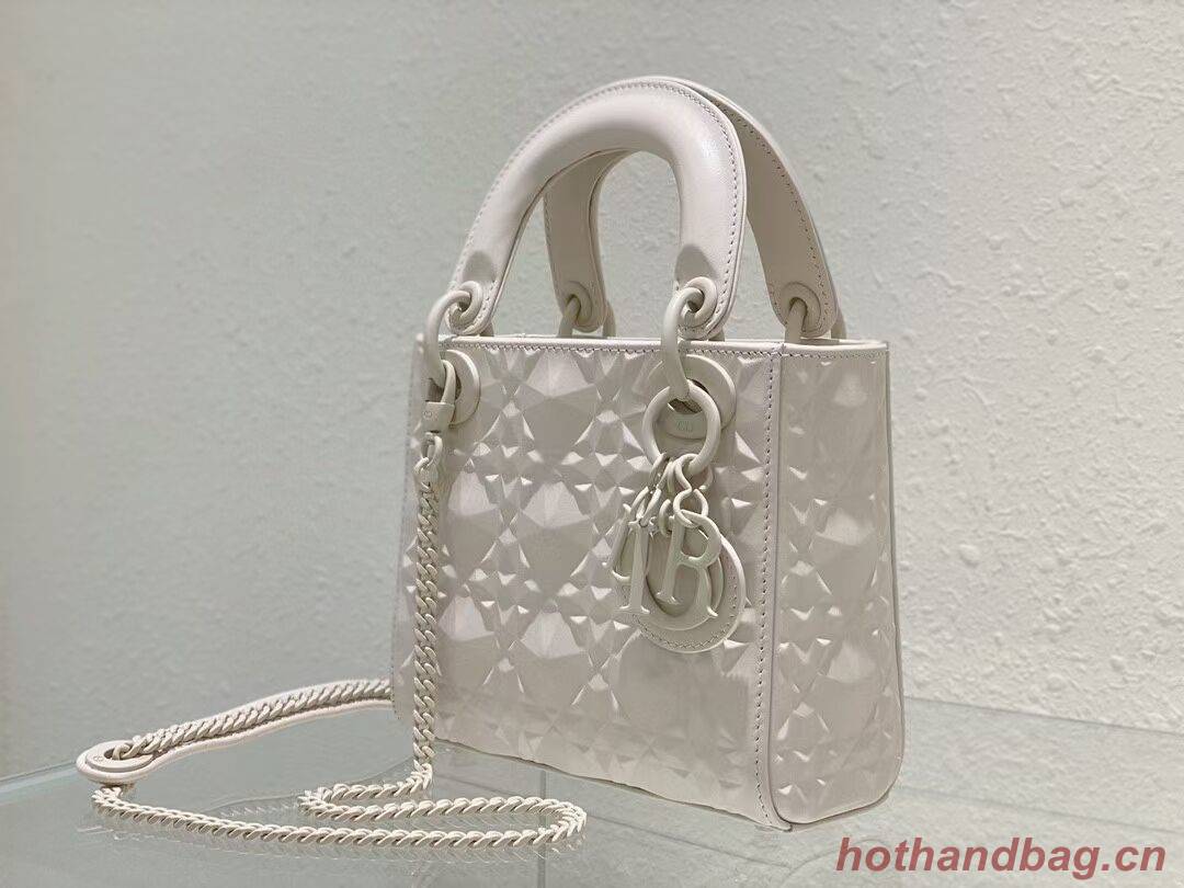 MINI LADY DIOR BAG Cannage Calfskin C2815 white