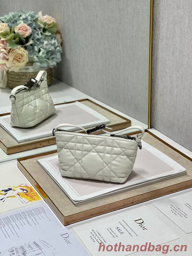 DIOR leather Shoulder Bags S5553 white