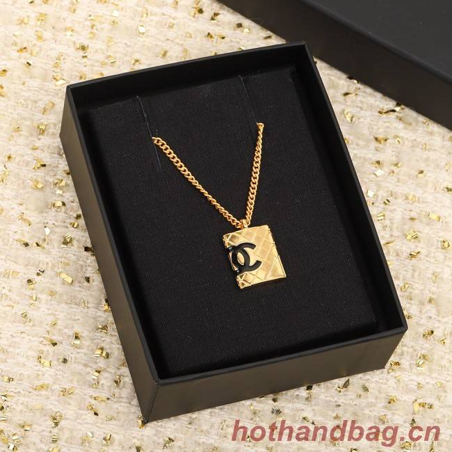 Chanel Necklace CE8400