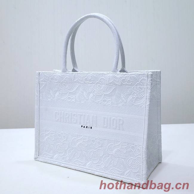 SMALL DIOR BOOK TOTE Embroidery C1287-34 white