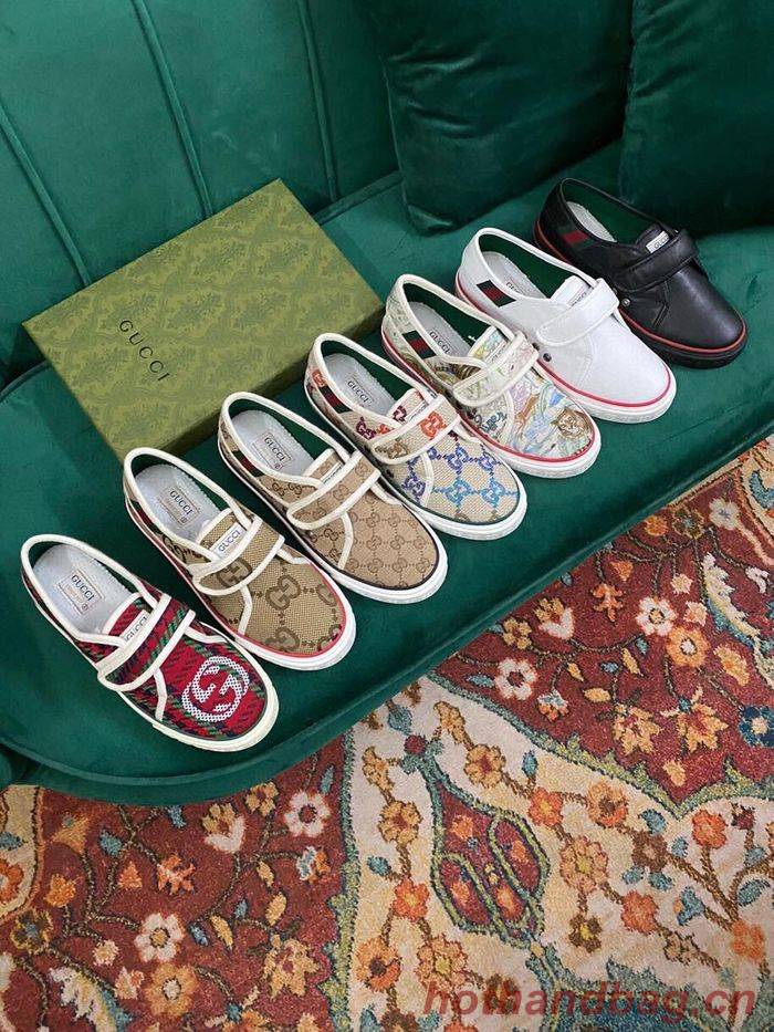 Gucci Couple Shoes GUS00340