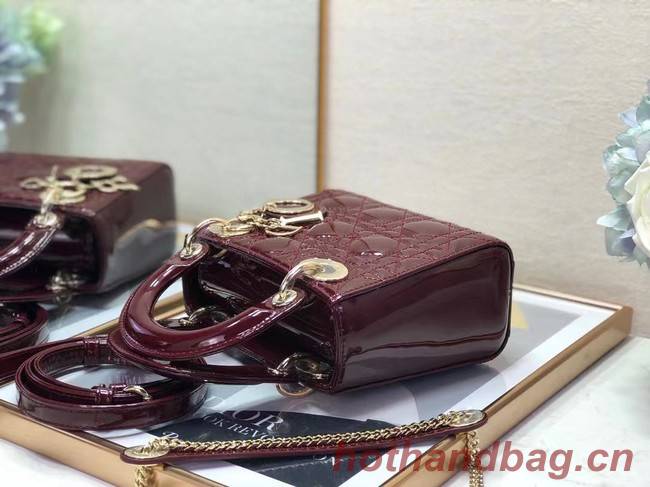 MINI LADY DIOR BAG Patent Cannage Calfskin M0505O burgundy