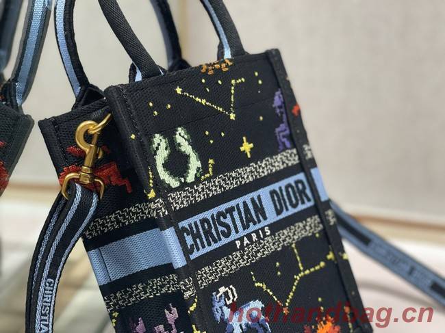 DIOR SMALL BOBBY BAG Embroidery C9002-5