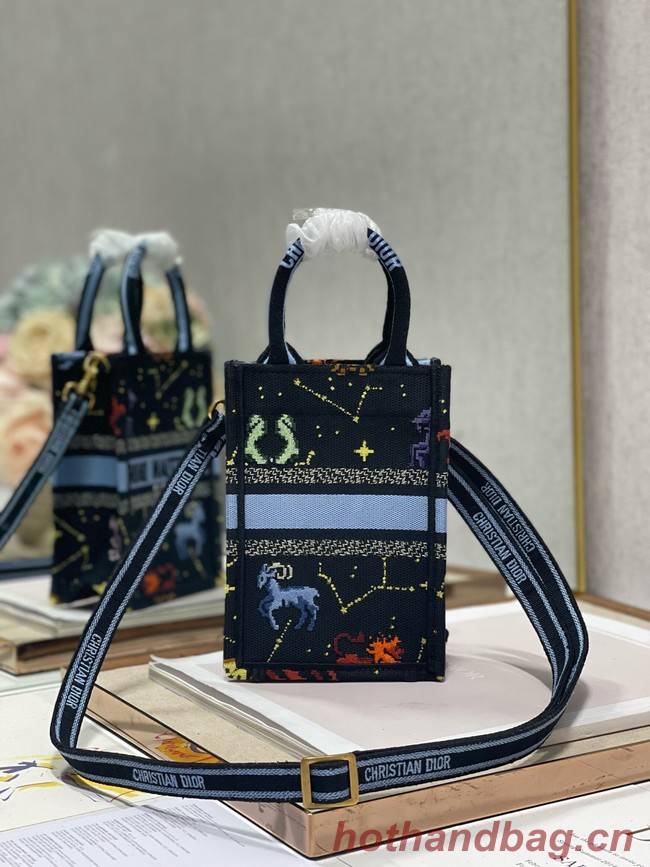 DIOR SMALL BOBBY BAG Embroidery C9002-5