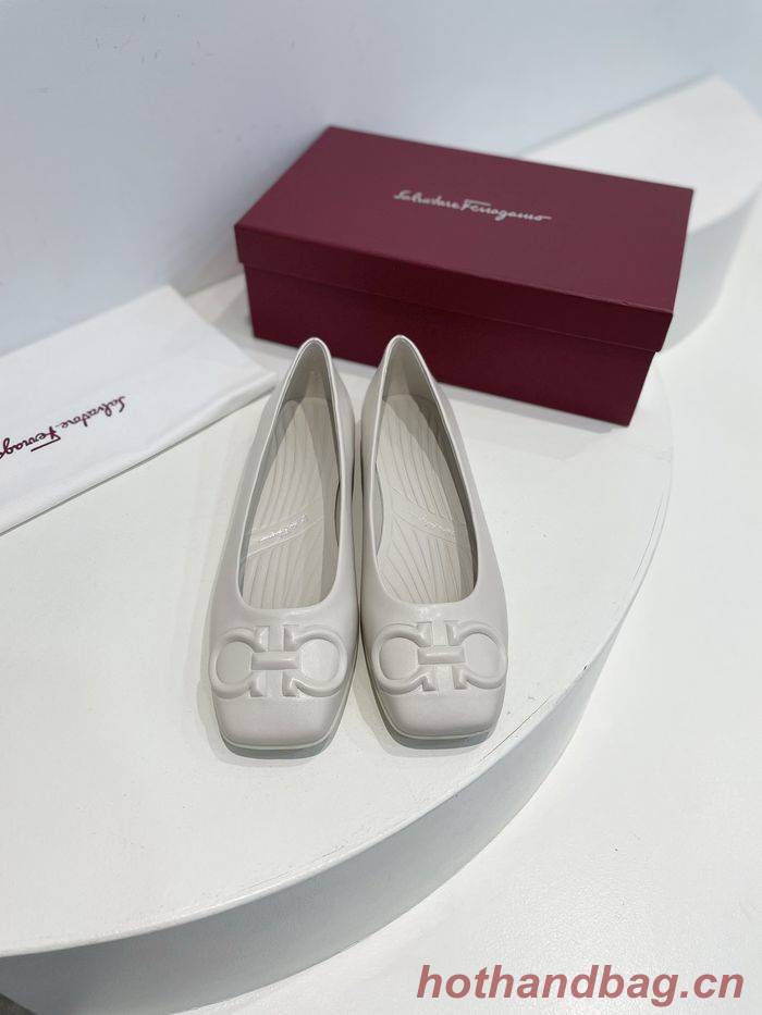 Ferragamo Shoes FMS00052