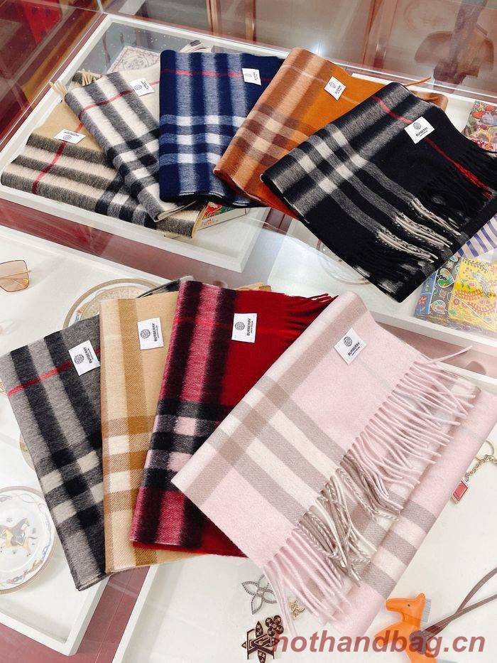 Burberry Scarf BBC00016