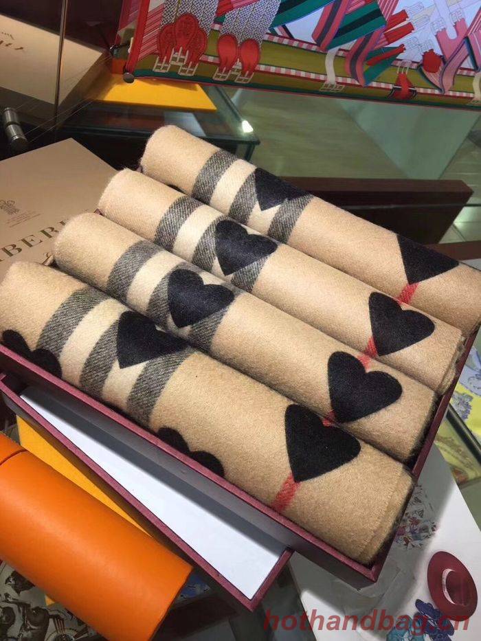 Burberry Scarf BBC00019