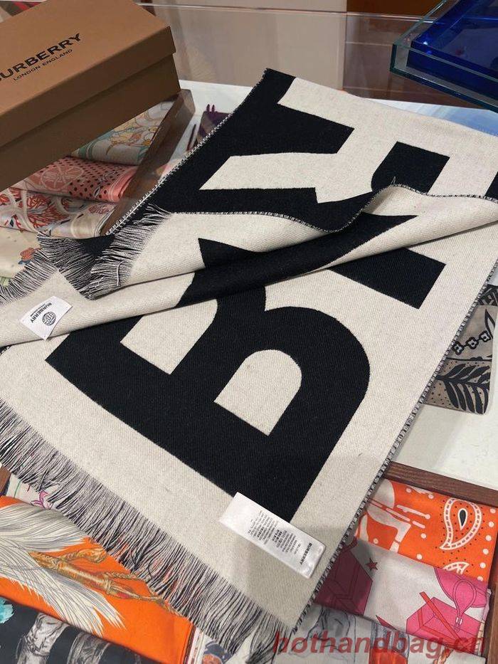 Burberry Scarf BBC00025