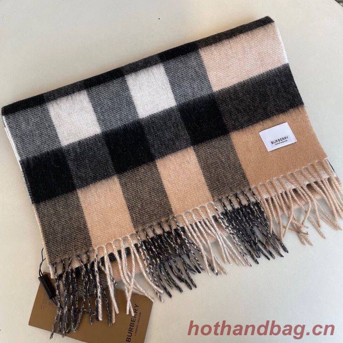 Burberry Scarf BBC00028