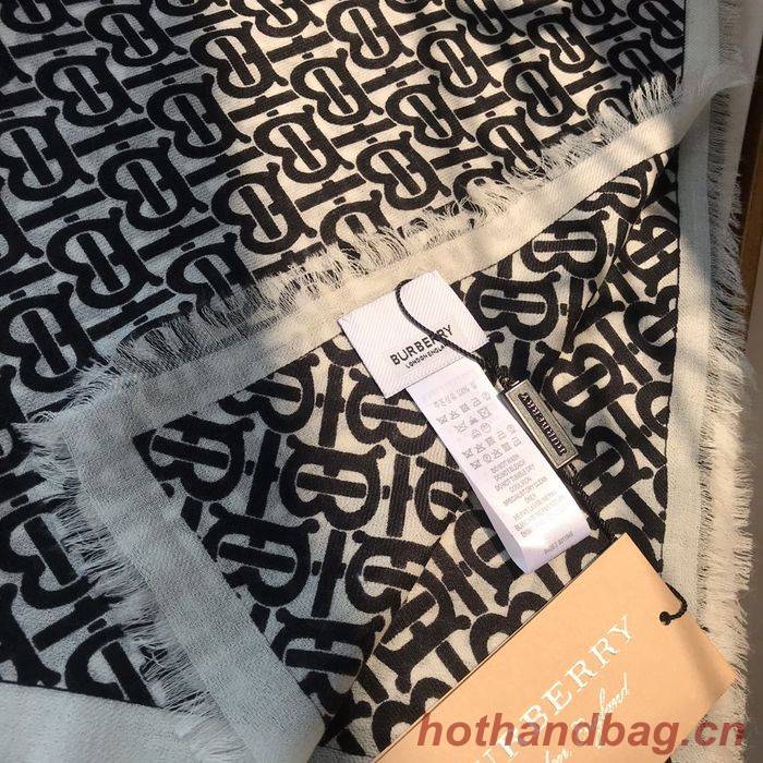 Burberry Scarf BBC00089