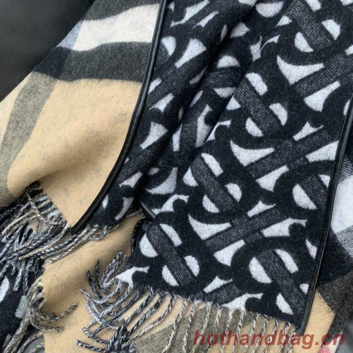 Burberry Scarf BBC00115