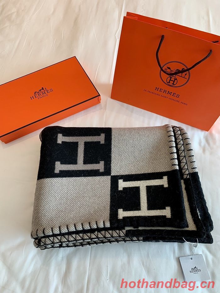 Hermes Blanket HEC00549