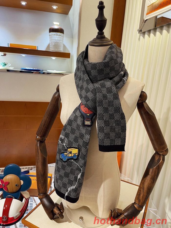 Louis Vuitton Scarf LVC00023