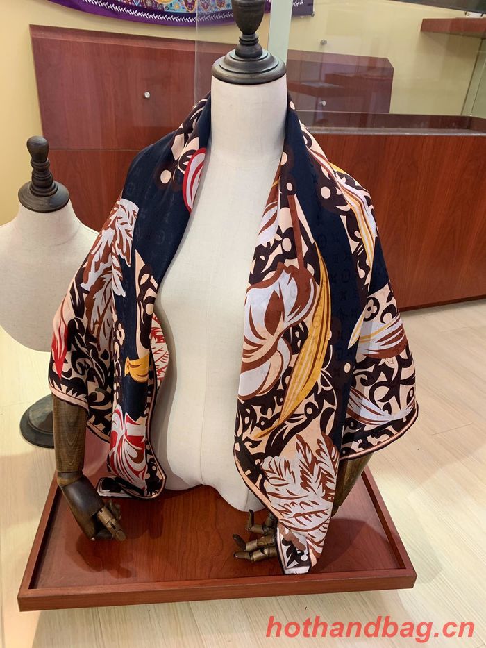 Louis Vuitton Scarf LVC00221