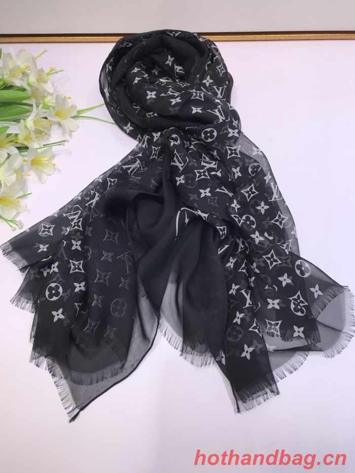 Louis Vuitton Scarf LVC00242